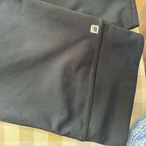 Fabletics cropped black leggings size Large